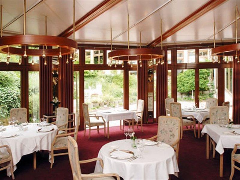 Nh Wiesbaden Restaurang bild